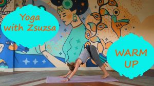 Online yoga practice for warm up the whole body